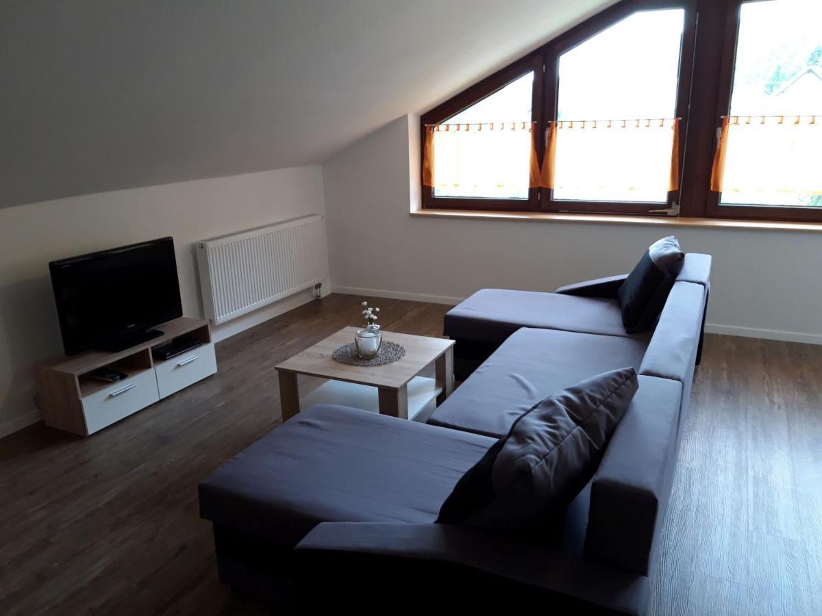 שטולינגן Ferienwohnung Pia מראה חיצוני תמונה